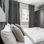 Premium New Town Private Parking Included Apartament