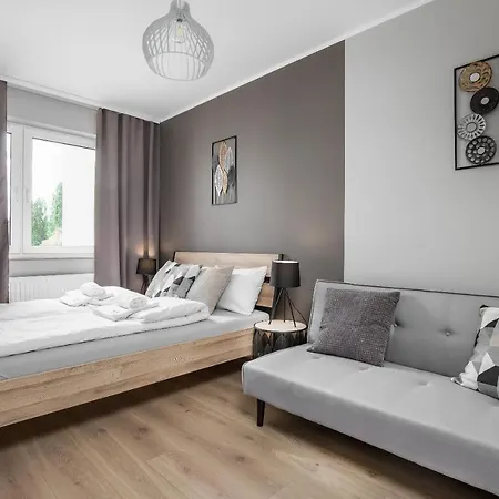 Premium New Town Private Parking Included Apartman *