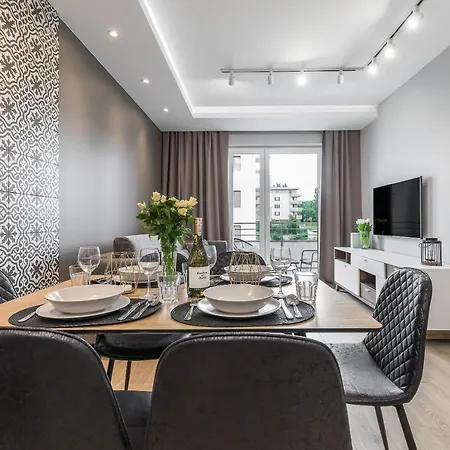 Apartman Premium New Town Private Parking Included *