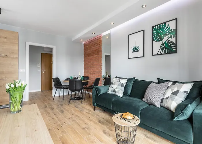 Premium New Town Private Parking Included *